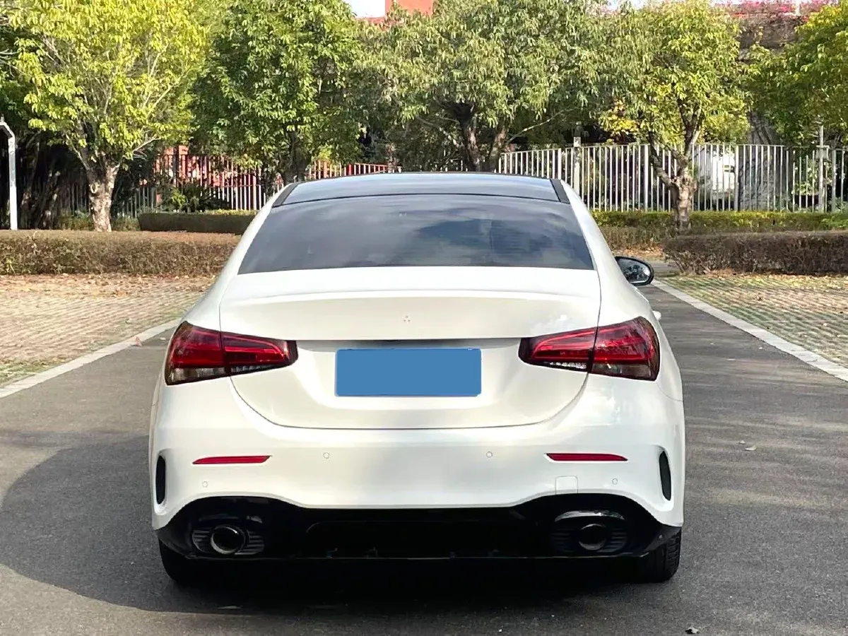 2021 Mercedes-Benz A Class 1.3T 136HP L4 7DCT,autocango,china used car exporter,china ev exporter,chinese used car exporter,chinese used ev exporter