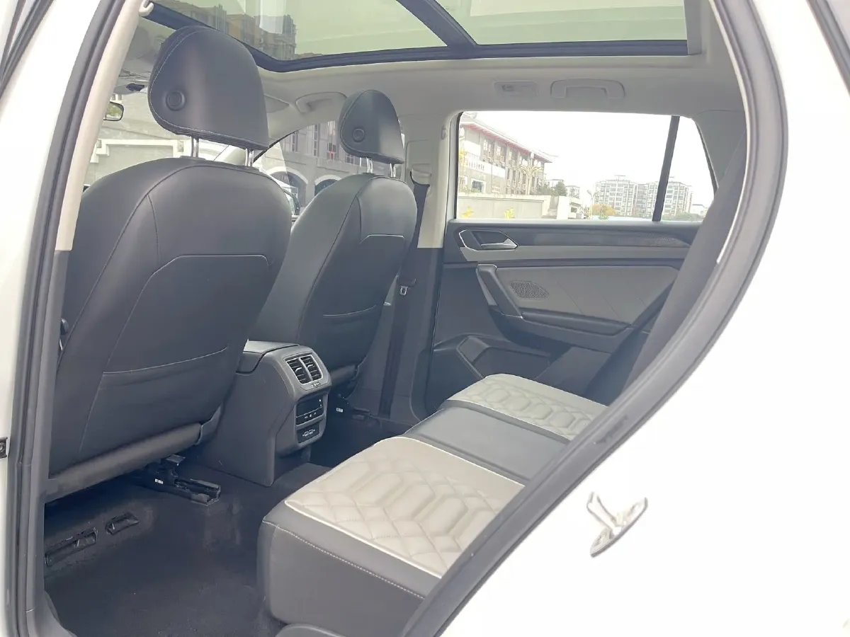 2023 Volkswagen Tayron 1.5T 160HP L4 7DCT,autocango,china used car exporter,china ev exporter,chinese used car exporter,chinese used ev exporter