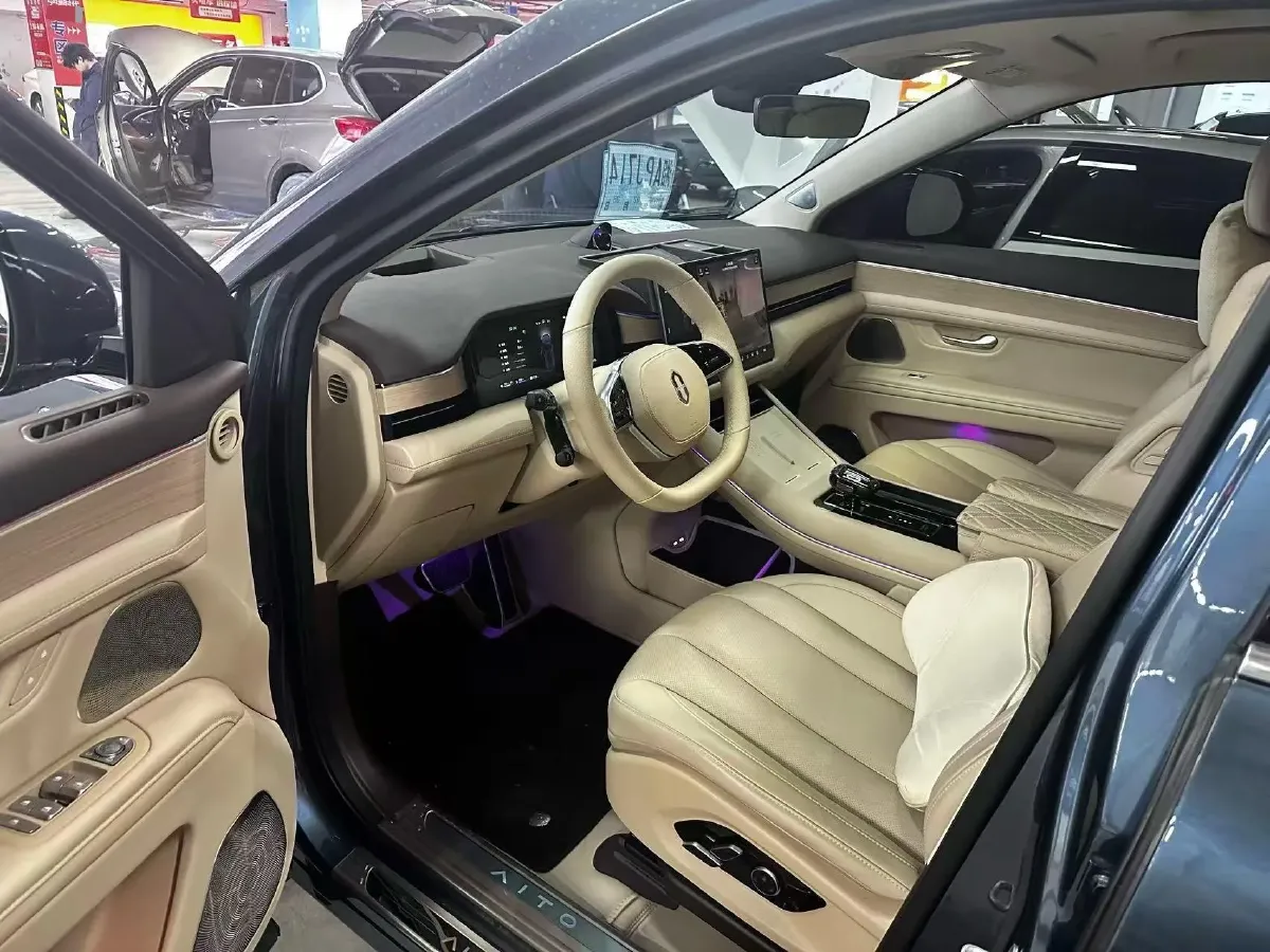 2024 AITO AITO M7 1.5T 152HP L4 REEV 42KWH,autocango,china used car exporter,china ev exporter,chinese used car exporter,chinese used ev exporter