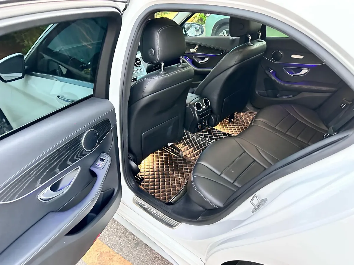 2021 Mercedes-Benz C Class 1.5T 156HP L4 9AT,autocango,china used car exporter,china ev exporter,chinese used car exporter,chinese used ev exporter