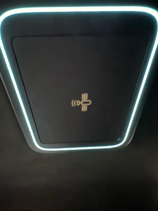 2024 YangWang U8 2.0T 272HP L4 REEV 49.05KWH,autocango,china used car exporter,china ev exporter,chinese used car exporter,chinese used ev exporter