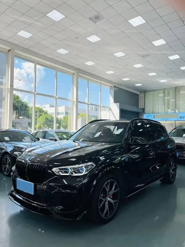 2022 BMW X5 3.0T 333HP L6 8AT,autocango,china used car exporter,china ev exporter,chinese used car exporter,chinese used ev exporter