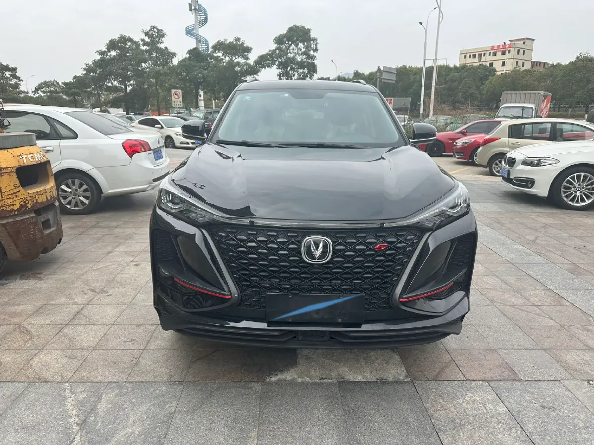 2020 ChangAn CS75 Plus 2.0T 233HP L4 8AT,autocango,china used car exporter,china ev exporter,chinese used car exporter,chinese used ev exporter