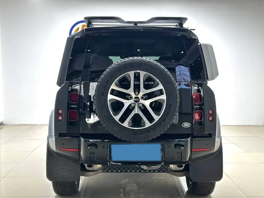2021 Land Rover Defender 3.0T 400HP L6 8AT,autocango,china used car exporter,china ev exporter,chinese used car exporter,chinese used ev exporter