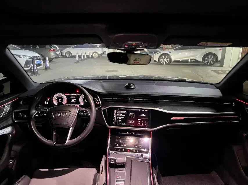 2024 Audi A6L 2.0T 245HP L4 7DCT,autocango,china used car exporter,china ev exporter,chinese used car exporter,chinese used ev exporter