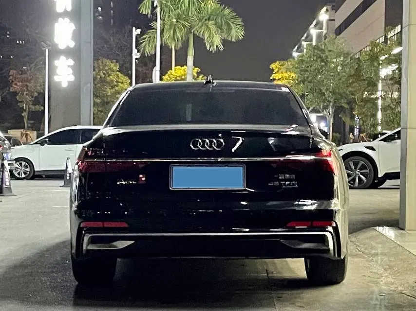 2024 Audi A6L 2.0T 245HP L4 7DCT,autocango,china used car exporter,china ev exporter,chinese used car exporter,chinese used ev exporter