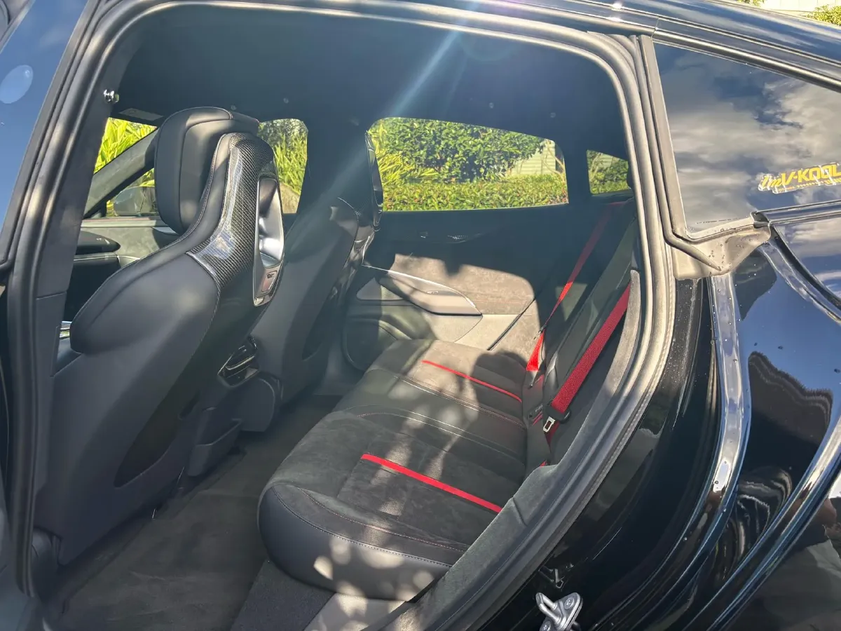 2025 MI SU7 Ultra BEV 93.7KWH,autocango,china used car exporter,china ev exporter,chinese used car exporter,chinese used ev exporter