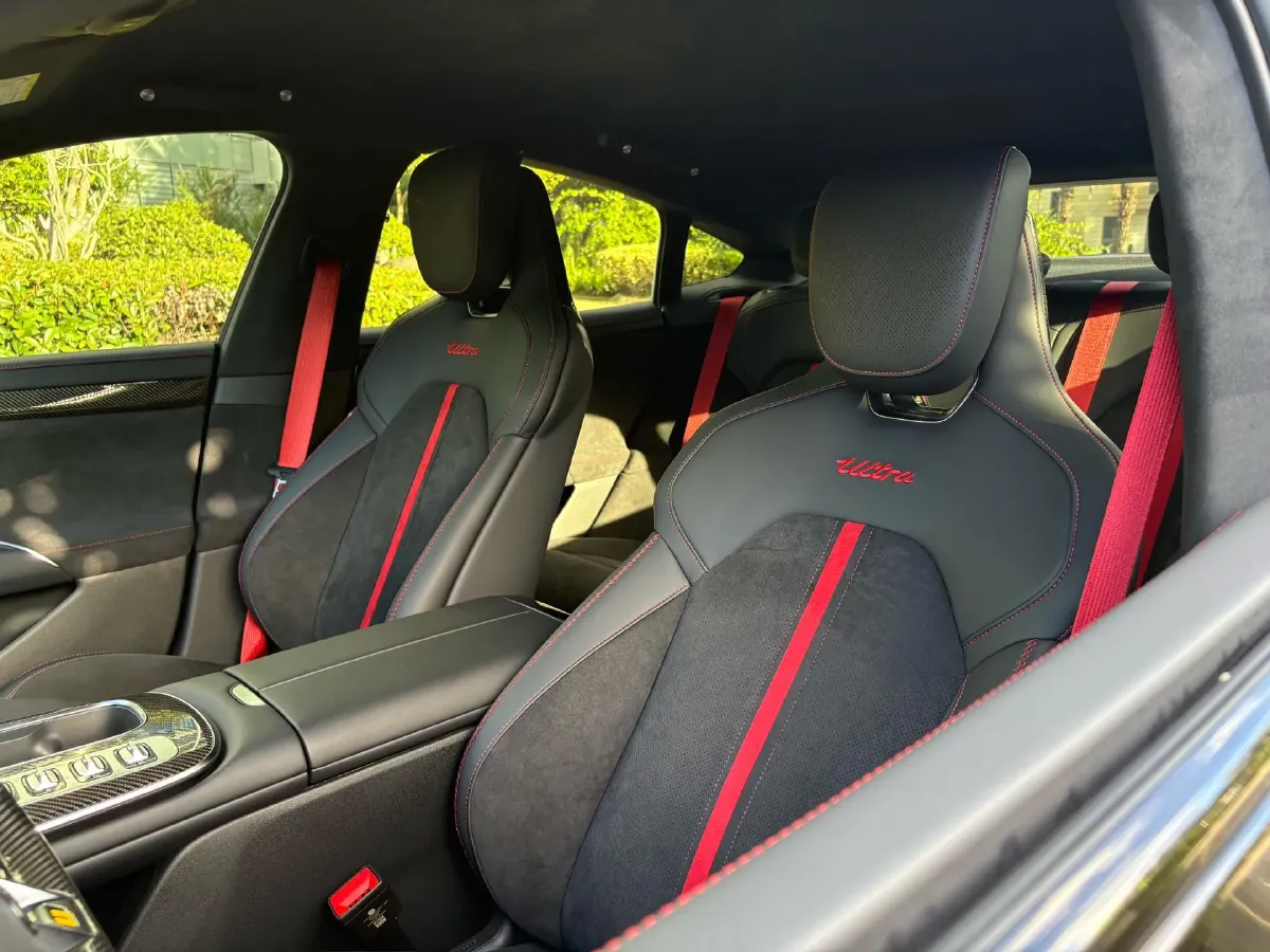 2025 MI SU7 Ultra BEV 93.7KWH,autocango,china used car exporter,china ev exporter,chinese used car exporter,chinese used ev exporter