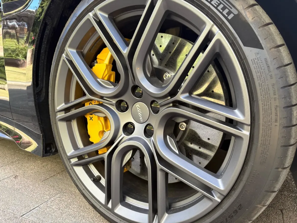 2025 MI SU7 Ultra BEV 93.7KWH,autocango,china used car exporter,china ev exporter,chinese used car exporter,chinese used ev exporter