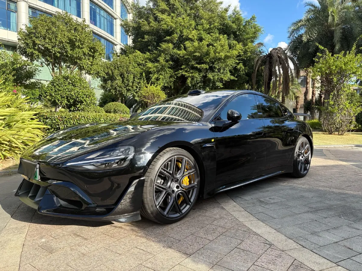 2025 MI SU7 Ultra BEV 93.7KWH,autocango,china used car exporter,china ev exporter,chinese used car exporter,chinese used ev exporter