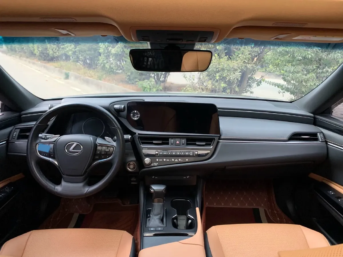 2022 Lexus ES 2.0L 173HP L4 CVT,autocango,china used car exporter,china ev exporter,chinese used car exporter,chinese used ev exporter