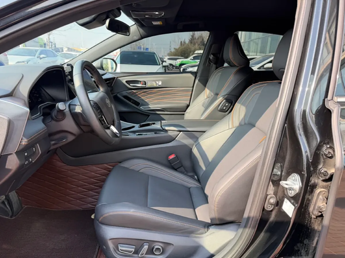 2024 Toyota Avalon 2.0L 152HP L4 E-CVT Hybrid,autocango,china used car exporter,china ev exporter,chinese used car exporter,chinese used ev exporter