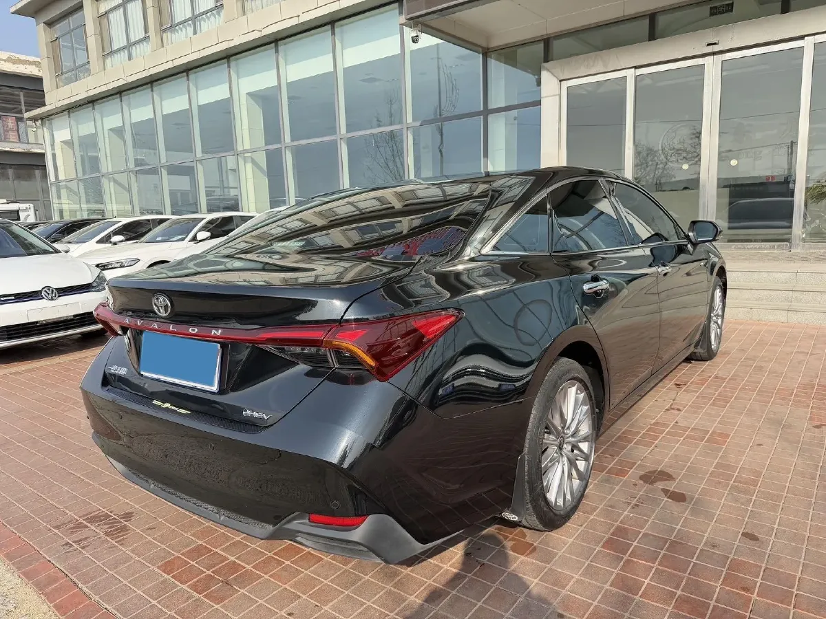 2024 Toyota Avalon 2.0L 152HP L4 E-CVT Hybrid,autocango,china used car exporter,china ev exporter,chinese used car exporter,chinese used ev exporter