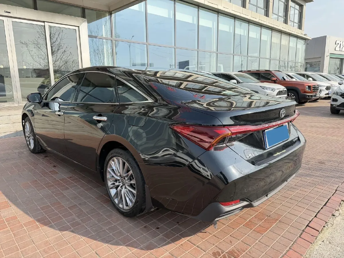 2024 Toyota Avalon 2.0L 152HP L4 E-CVT Hybrid,autocango,china used car exporter,china ev exporter,chinese used car exporter,chinese used ev exporter