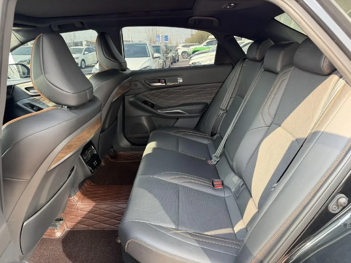 2024 Toyota Avalon 2.0L 152HP L4 E-CVT Hybrid,autocango,china used car exporter,china ev exporter,chinese used car exporter,chinese used ev exporter