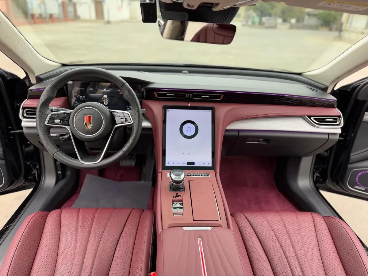 2023 HongQi H5 2.0T 224HP L4 8AT,autocango,china used car exporter,china ev exporter,chinese used car exporter,chinese used ev exporter