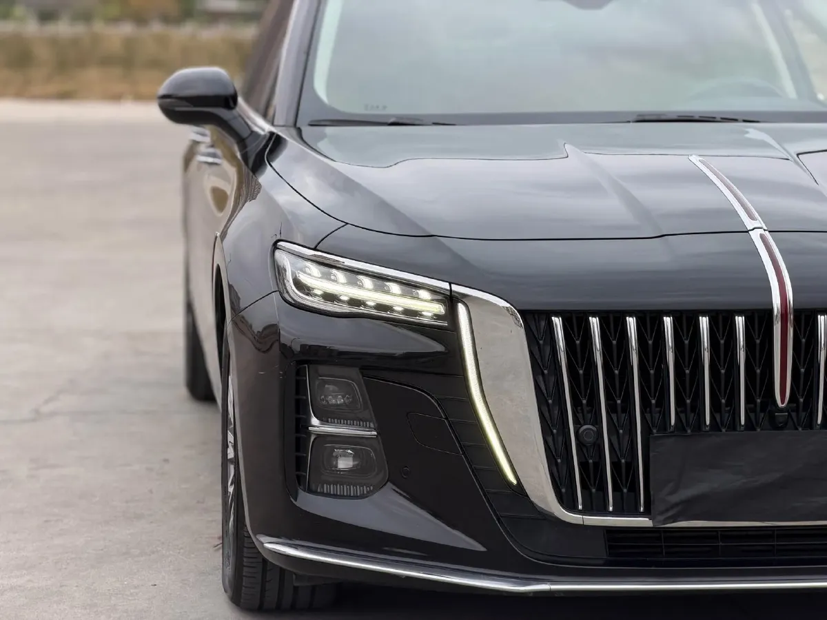 2023 HongQi H5 2.0T 224HP L4 8AT,autocango,china used car exporter,china ev exporter,chinese used car exporter,chinese used ev exporter