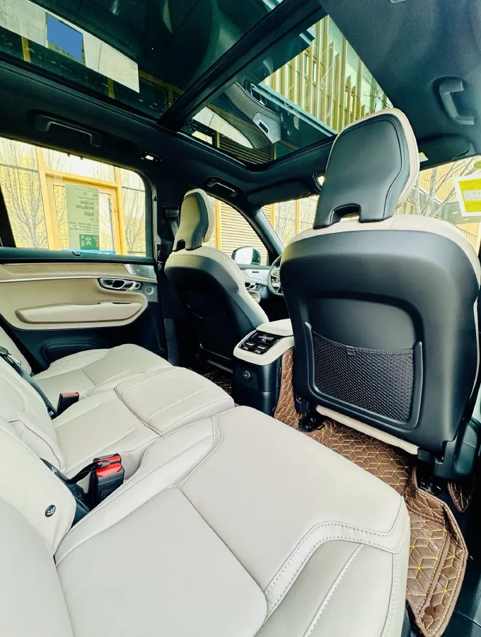 2026 Volvo XC90 PHEV 2.0T 310HP L4 8AT PHEV,autocango,china used car exporter,china ev exporter,chinese used car exporter,chinese used ev exporter