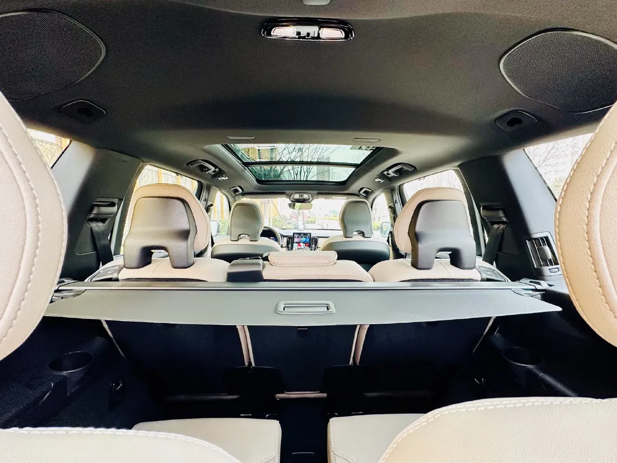 2026 Volvo XC90 PHEV 2.0T 310HP L4 8AT PHEV,autocango,china used car exporter,china ev exporter,chinese used car exporter,chinese used ev exporter