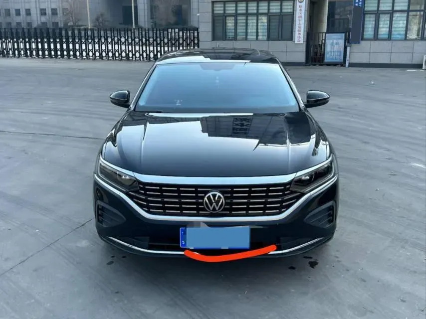 2024 Volkswagen Passat 2.0T 220HP L4 7DCT,autocango,china used car exporter,china ev exporter,chinese used car exporter,chinese used ev exporter
