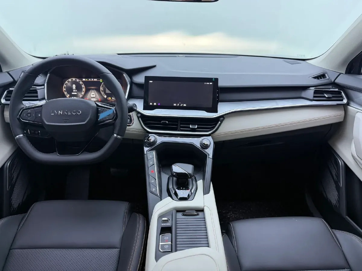 2020 LYNK&CO 06 EM-P 1.5T 177HP L3 7DCT PHEV 11.3KWH,autocango,china used car exporter,china ev exporter,chinese used car exporter,chinese used ev exporter