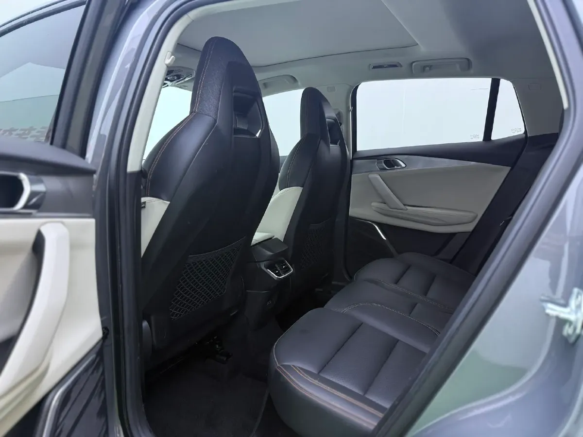 2020 LYNK&CO 06 EM-P 1.5T 177HP L3 7DCT PHEV 11.3KWH,autocango,china used car exporter,china ev exporter,chinese used car exporter,chinese used ev exporter