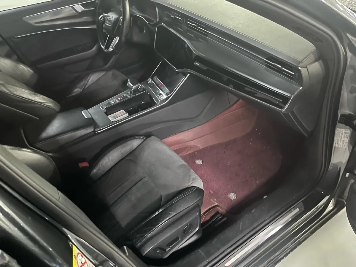 2019 Audi A6L 2.0T 190HP L4 7DCT,autocango,china used car exporter,china ev exporter,chinese used car exporter,chinese used ev exporter