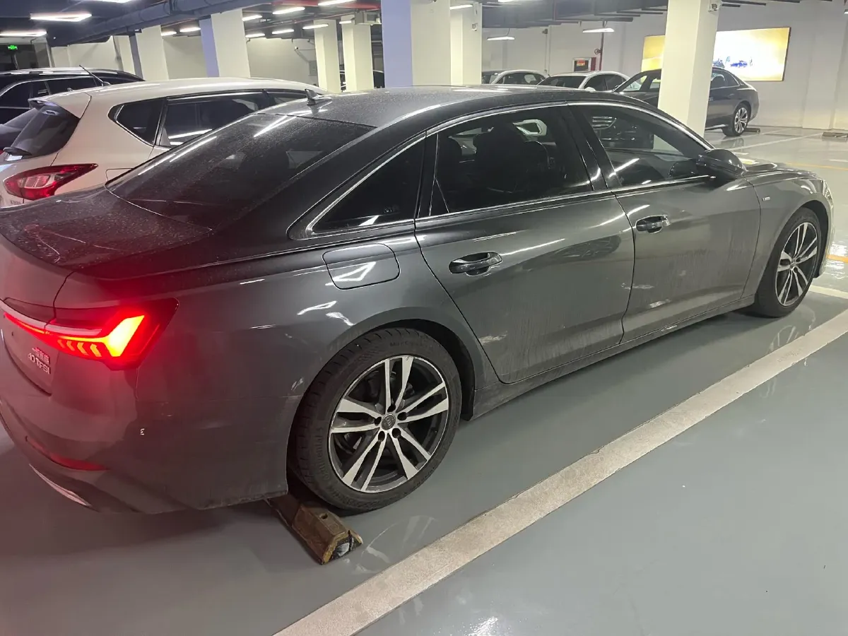 2019 Audi A6L 2.0T 190HP L4 7DCT,autocango,china used car exporter,china ev exporter,chinese used car exporter,chinese used ev exporter