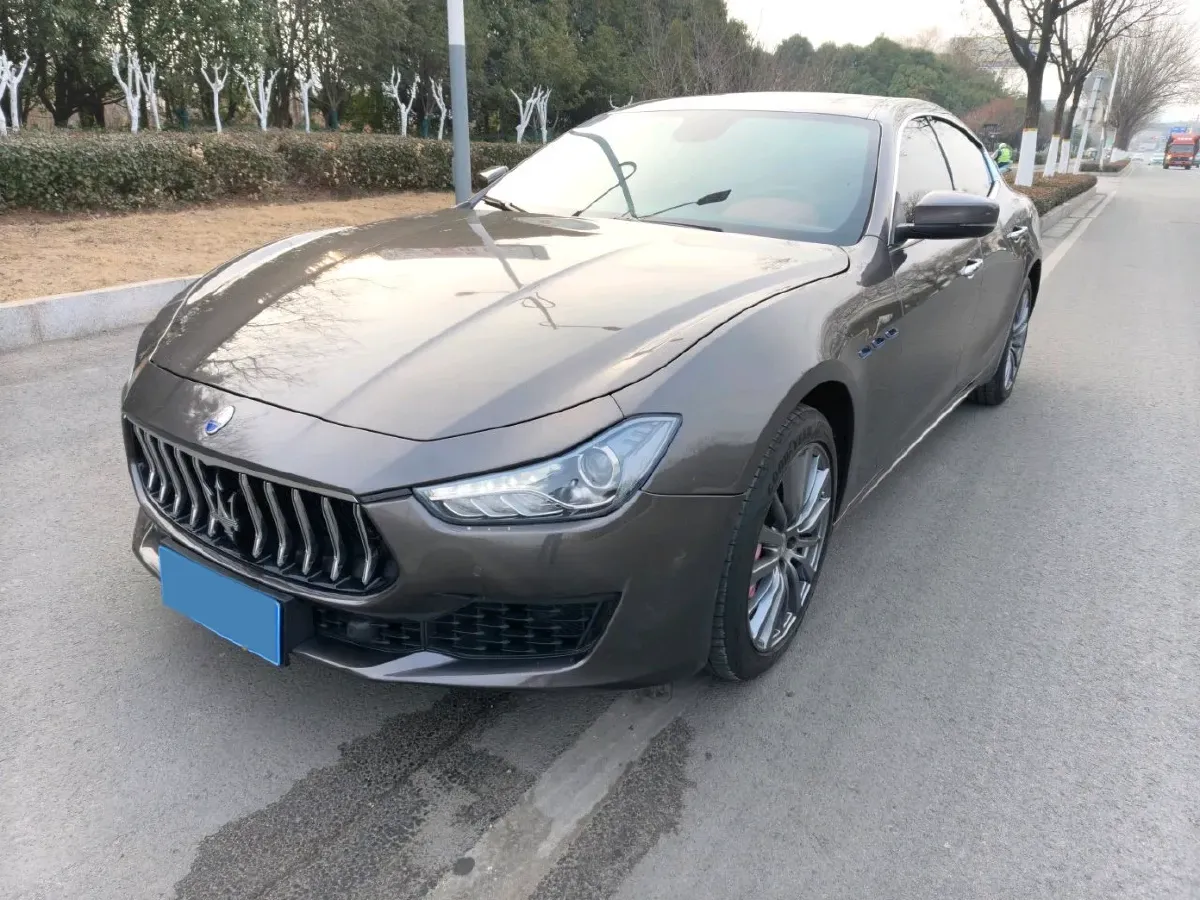 2022 Audi Q7 2.0T 245HP L4 8AT,autocango,china used car exporter,china ev exporter,chinese used car exporter,chinese used ev exporter