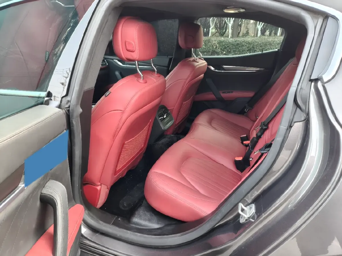 2022 Audi Q7 2.0T 245HP L4 8AT,autocango,china used car exporter,china ev exporter,chinese used car exporter,chinese used ev exporter