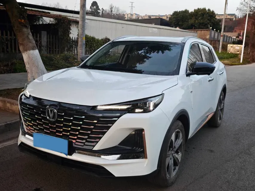 2022 ChangAn UNI-T 1.5T 188HP L4 7DCT,autocango,china used car exporter,china ev exporter,chinese used car exporter,chinese used ev exporter