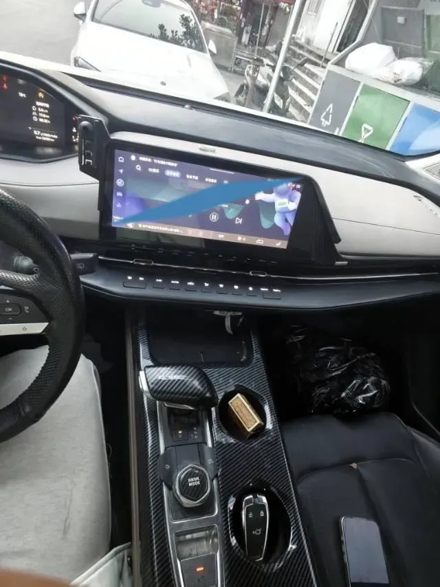 2022 ChangAn UNI-T 1.5T 188HP L4 7DCT,autocango,china used car exporter,china ev exporter,chinese used car exporter,chinese used ev exporter