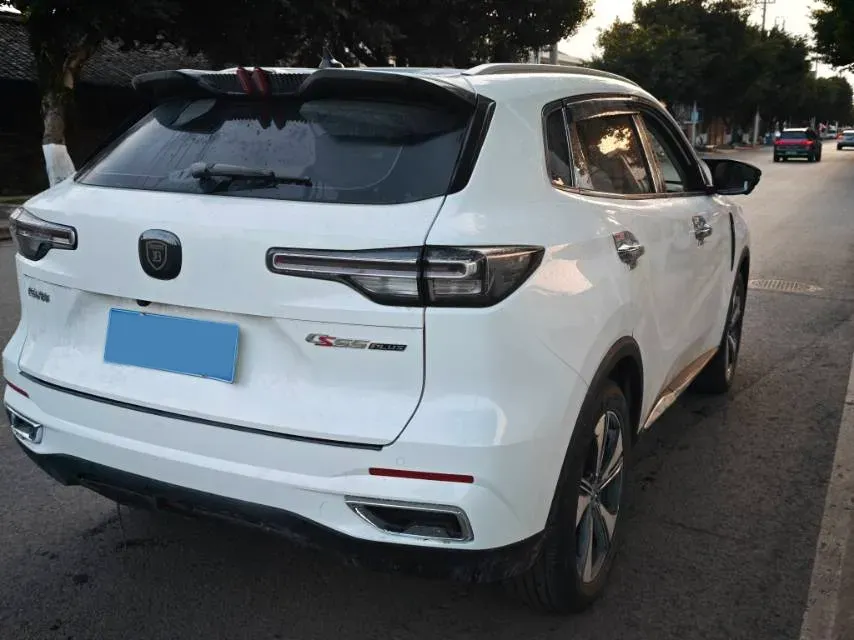 2022 ChangAn UNI-T 1.5T 188HP L4 7DCT,autocango,china used car exporter,china ev exporter,chinese used car exporter,chinese used ev exporter