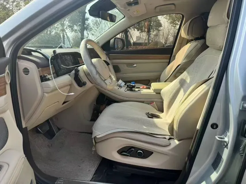 2024 AITO AITO M7 1.5T 152HP L4 REEV 40KWH,autocango,china used car exporter,china ev exporter,chinese used car exporter,chinese used ev exporter