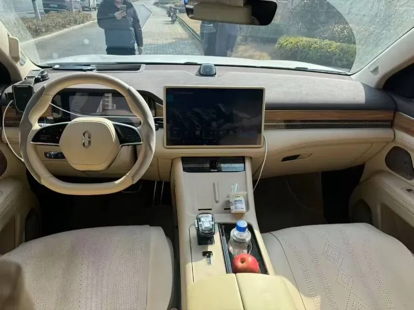 2024 AITO AITO M7 1.5T 152HP L4 REEV 40KWH,autocango,china used car exporter,china ev exporter,chinese used car exporter,chinese used ev exporter