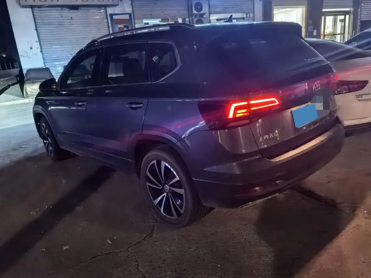 2019 MINI MINI 1.5T 102HP L3 7DCT,autocango,china used car exporter,china ev exporter,chinese used car exporter,chinese used ev exporter