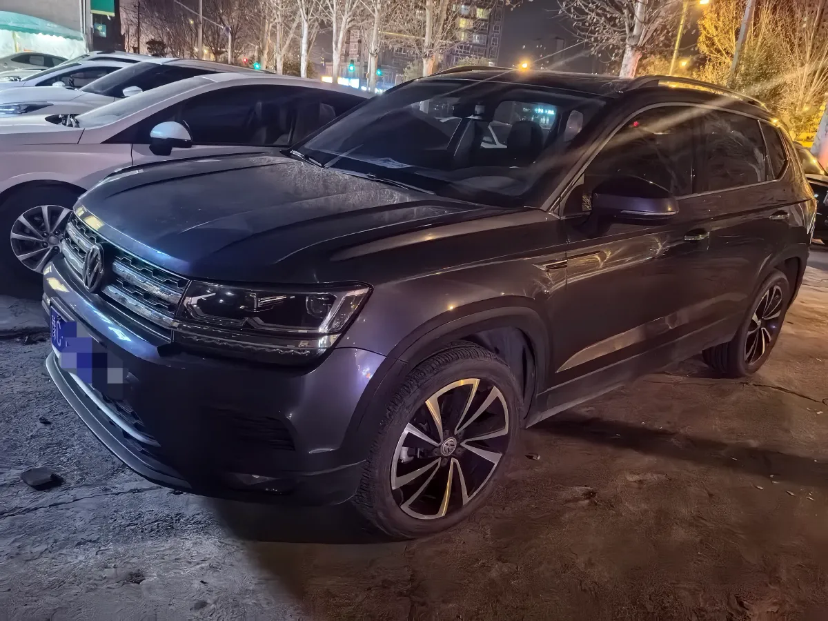 2019 MINI MINI 1.5T 102HP L3 7DCT,autocango,china used car exporter,china ev exporter,chinese used car exporter,chinese used ev exporter