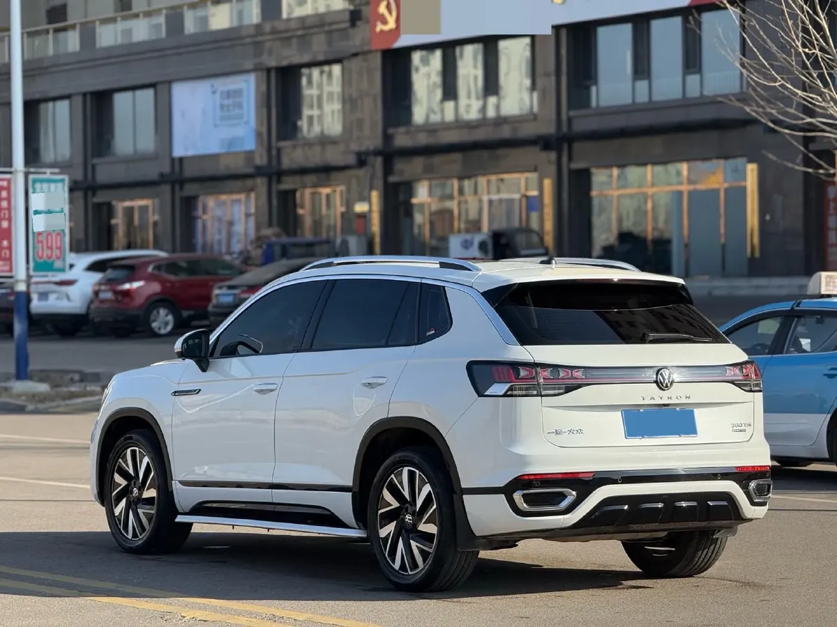 2024 Volkswagen Tayron 2.0T 220HP L4 7DCT,autocango,china used car exporter,china ev exporter,chinese used car exporter,chinese used ev exporter