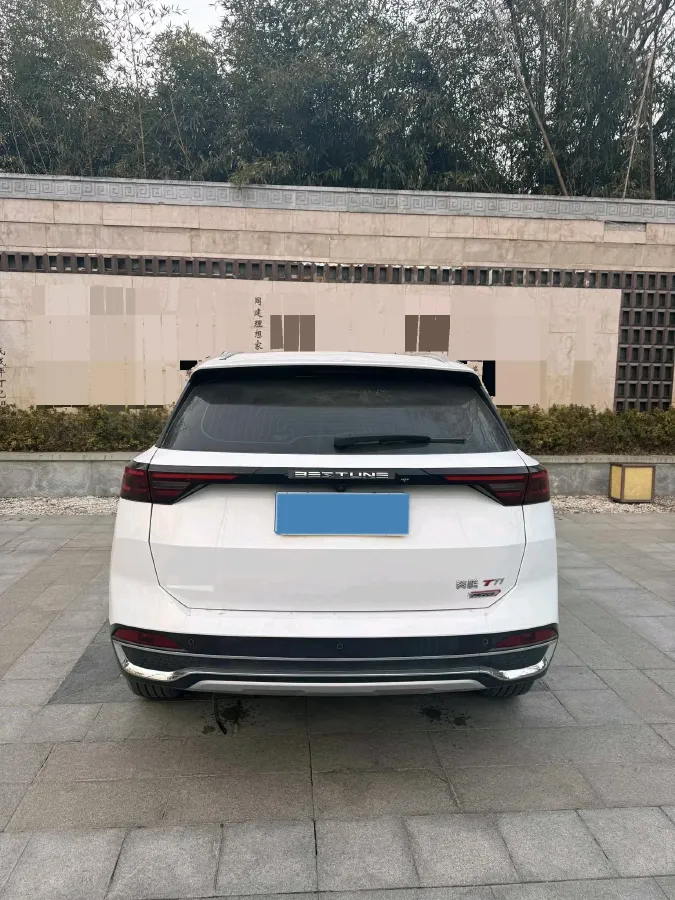 2023 Bestune T77 1.5T 169HP L4 7DCT,autocango,china used car exporter,china ev exporter,chinese used car exporter,chinese used ev exporter