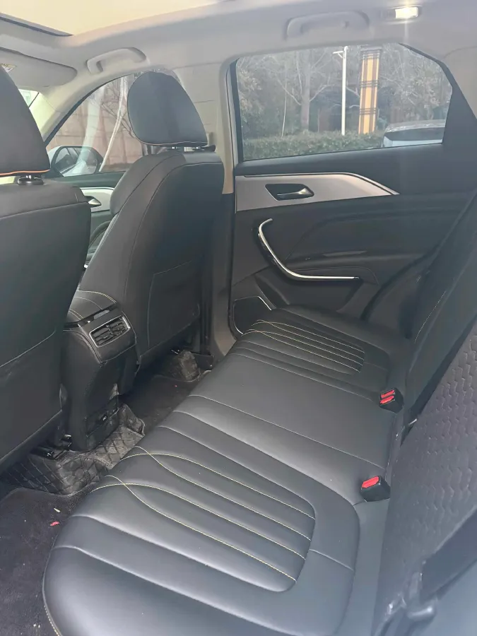 2023 Bestune T77 1.5T 169HP L4 7DCT,autocango,china used car exporter,china ev exporter,chinese used car exporter,chinese used ev exporter