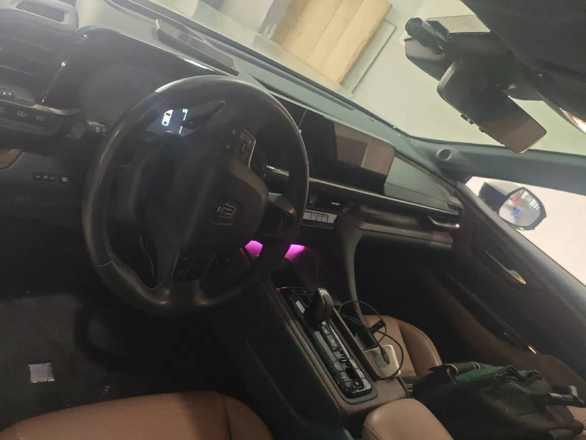 2024 Toyota Crown 2.5L 185HP L4 E-CVT Hybrid,autocango,china used car exporter,china ev exporter,chinese used car exporter,chinese used ev exporter