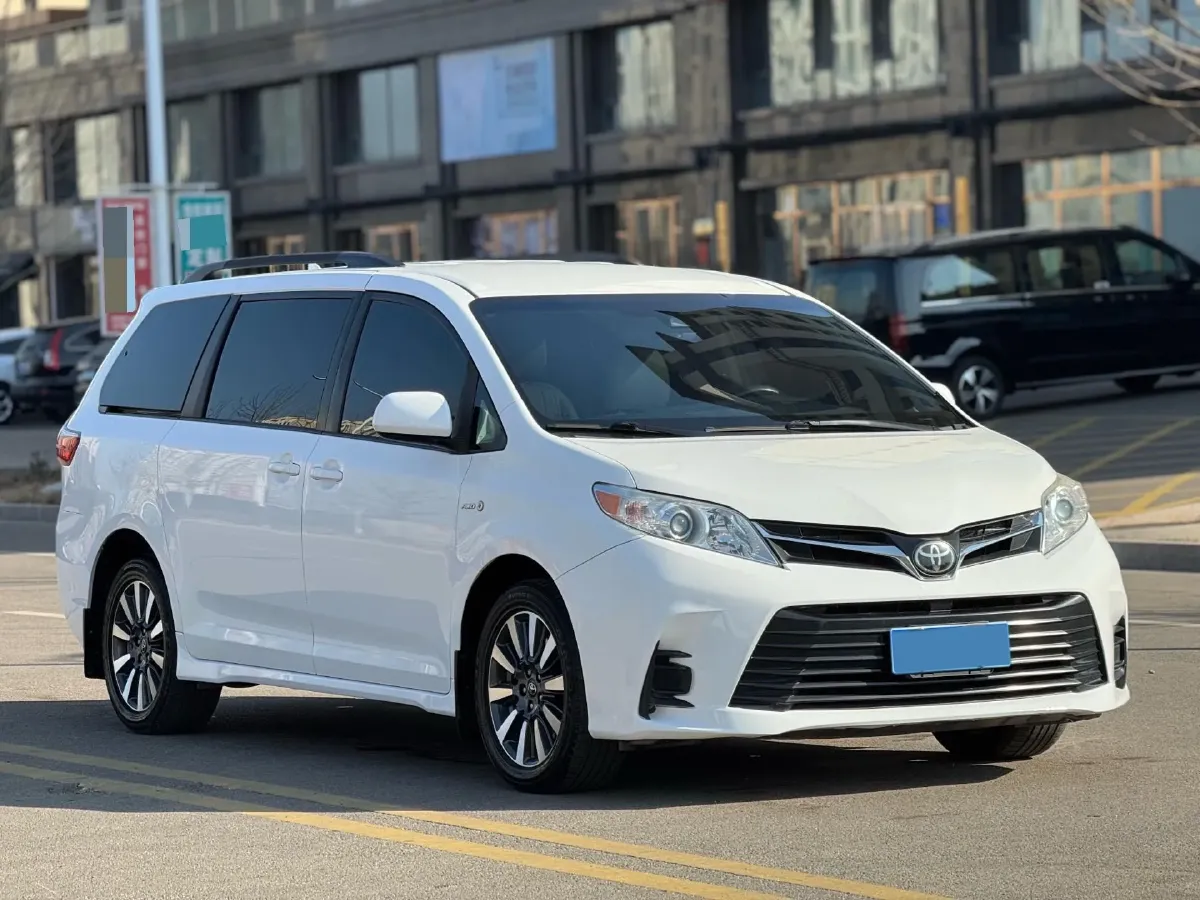 2019 Toyota Camry 2.0L 178HP L4 CVT,autocango,china used car exporter,china ev exporter,chinese used car exporter,chinese used ev exporter