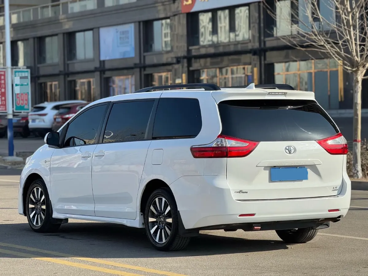 2019 Toyota Camry 2.0L 178HP L4 CVT,autocango,china used car exporter,china ev exporter,chinese used car exporter,chinese used ev exporter