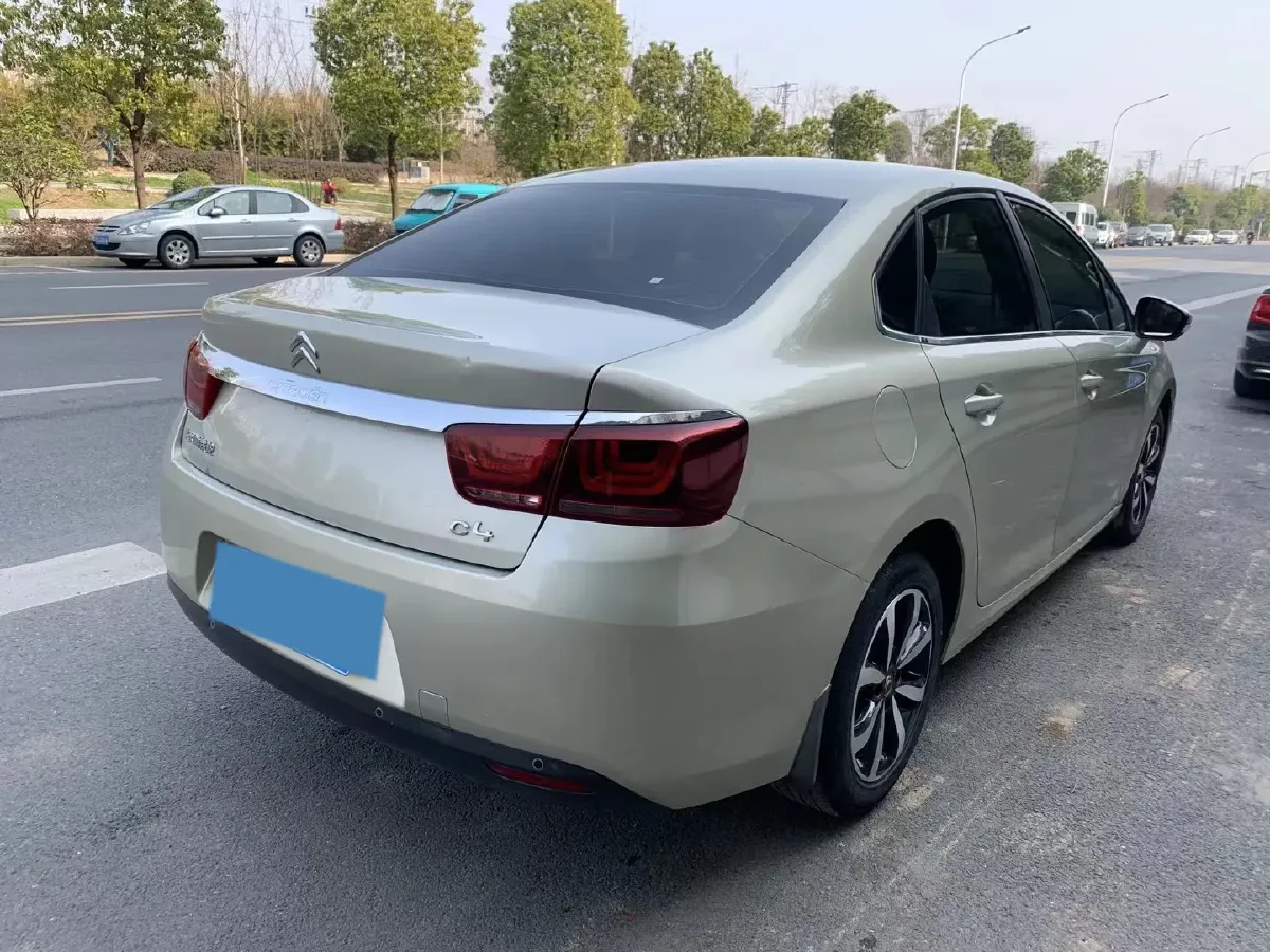2018 Citroen C4 C-Quatre 1.6L 117HP L4 6AT,autocango,china used car exporter,china ev exporter,chinese used car exporter,chinese used ev exporter