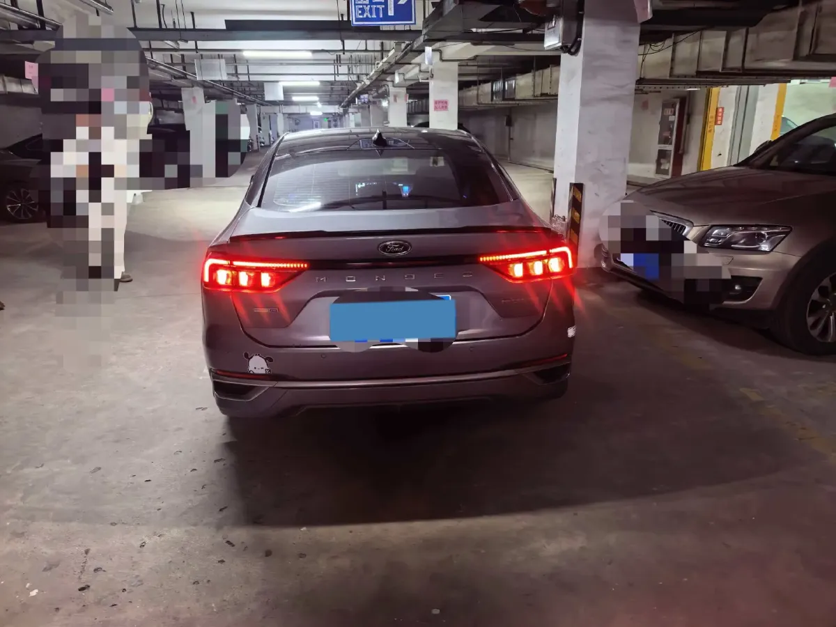 2022 Ford Mondeo 2.0T 238HP L4 8AT,autocango,china used car exporter,china ev exporter,chinese used car exporter,chinese used ev exporter