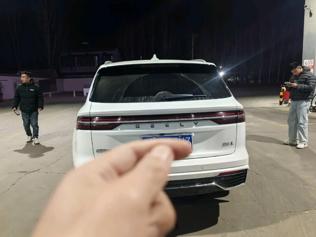 2024 Geely Monjaro 2.0T 238HP L4 8AT,autocango,china used car exporter,china ev exporter,chinese used car exporter,chinese used ev exporter