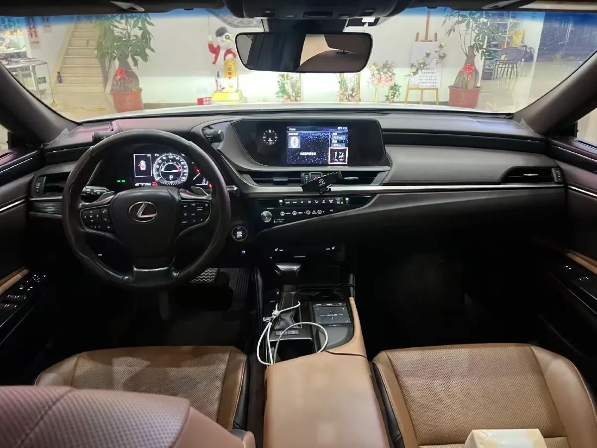 2020 Lexus ES 2.0L 173HP L4 CVT,autocango,china used car exporter,china ev exporter,chinese used car exporter,chinese used ev exporter