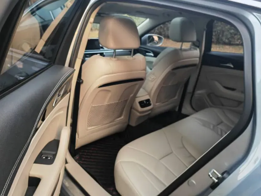 2018 HongQi H5 1.8T 186HP L4 6AT,autocango,china used car exporter,china ev exporter,chinese used car exporter,chinese used ev exporter