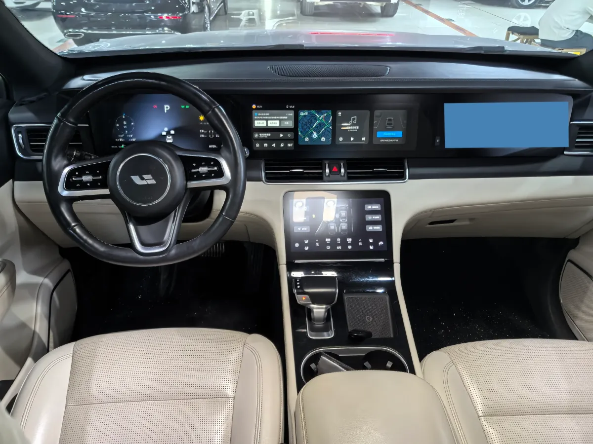 2021 Li ONE Range Extended 131HP REEV 40.5KWH,autocango,china used car exporter,china ev exporter,chinese used car exporter,chinese used ev exporter