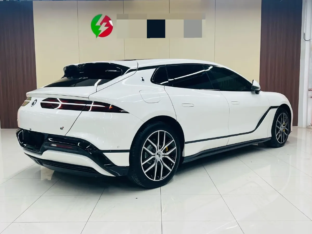 2024 Denza DenzaZ9GT 2.0T 207HP L4 E-CVT PHEV 38.5KWH,autocango,china used car exporter,china ev exporter,chinese used car exporter,chinese used ev exporter